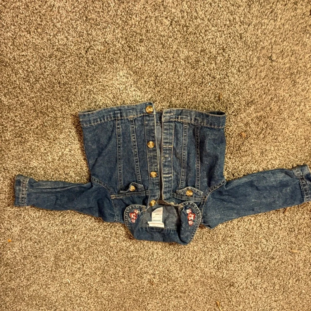 Daisy Fuentes Denim Jacket Kids 24M Blue Floral Embroidered Collar Jean Trucker